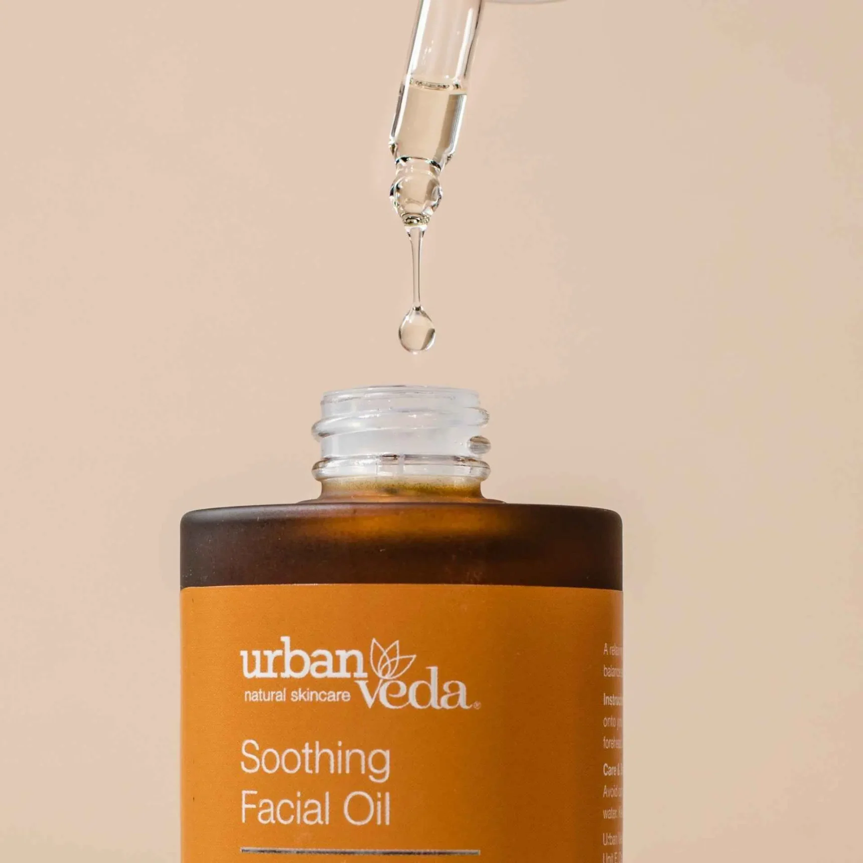 Soothing Sandalwood Facial Oil - Image 5
