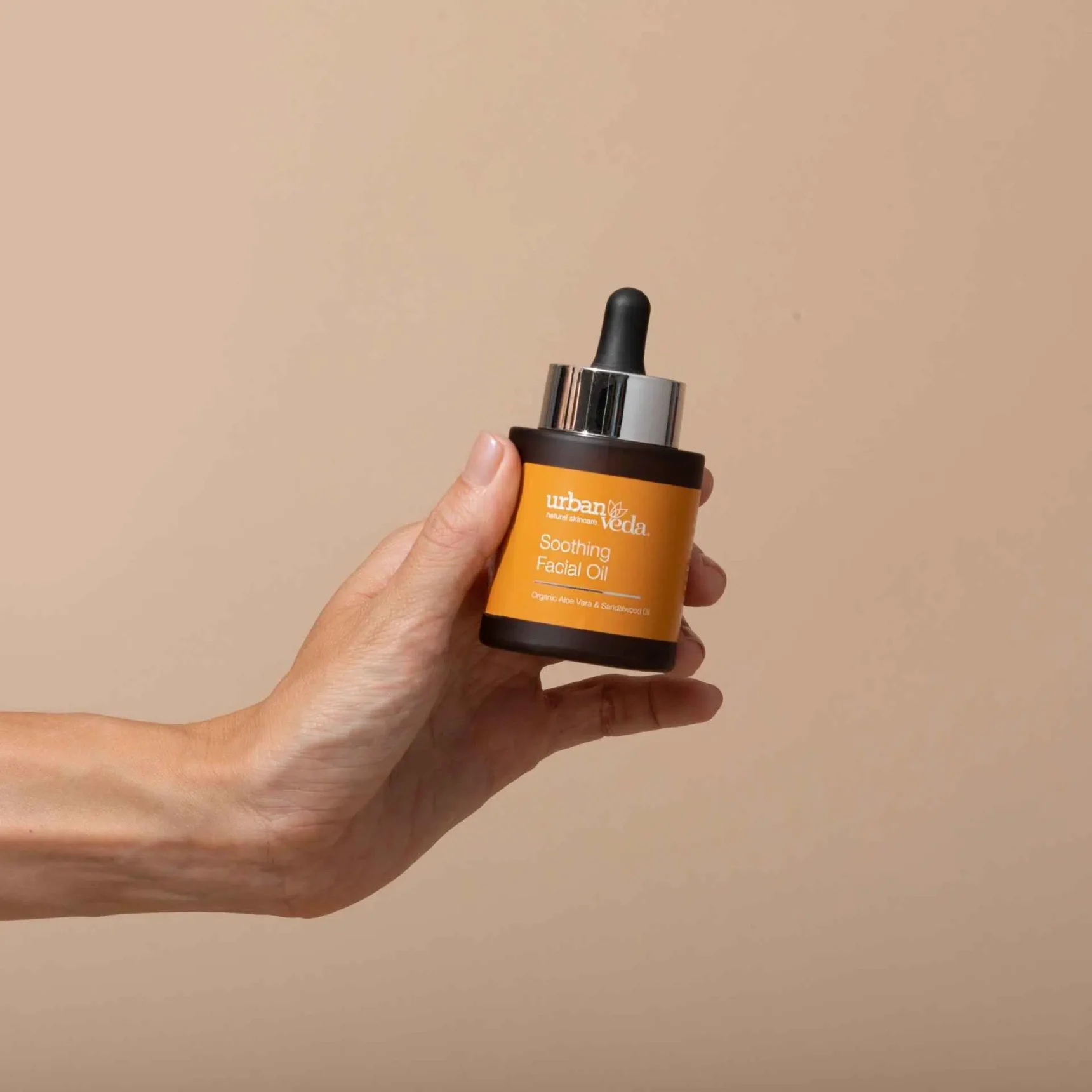 Soothing Sandalwood Facial Oil - Image 4