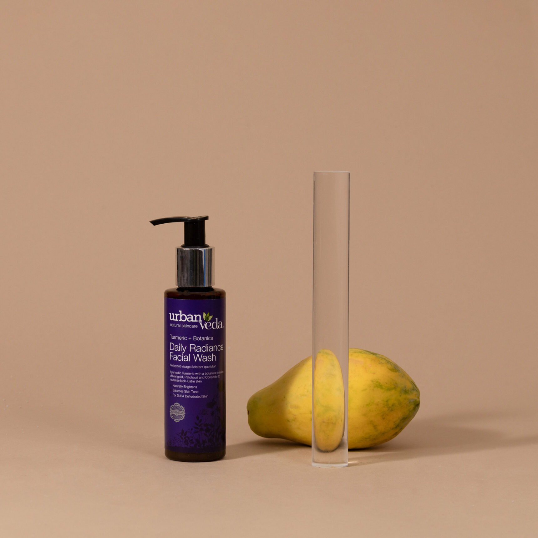 Radiance Turmeric Facial Wash, 150ml - Image 2